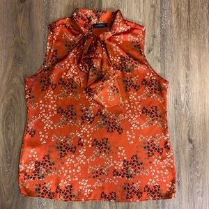 Jabot Collared Blouse - Sleeveless